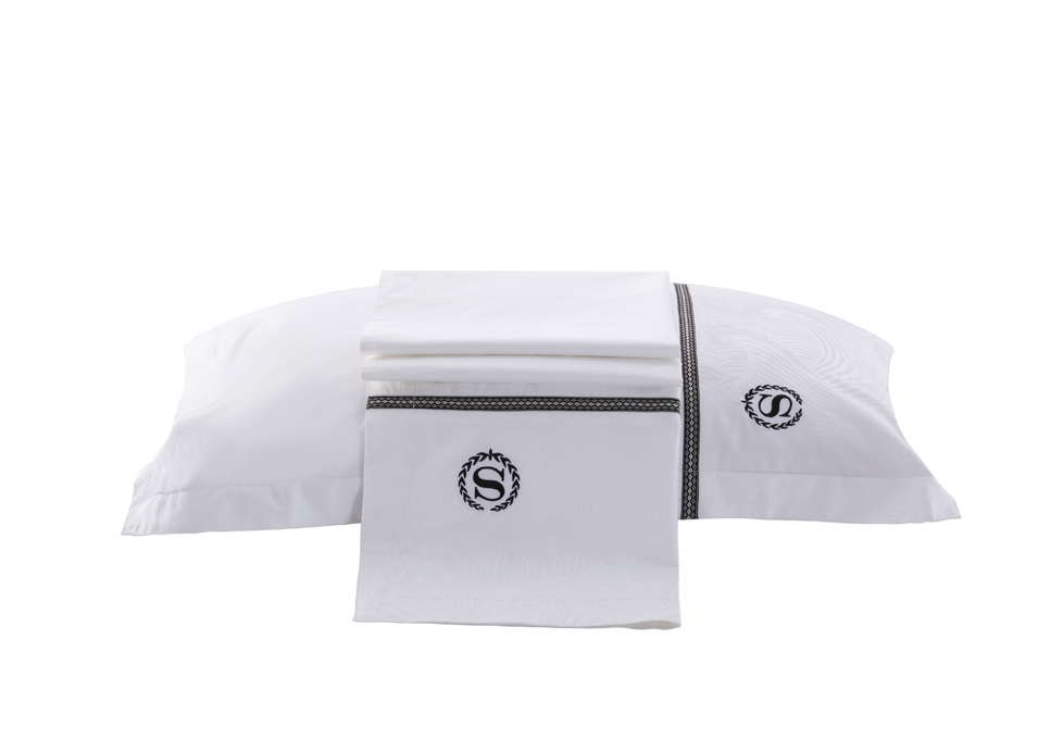 REAL TEXTILE Hotel 100% Cotton White 400 Thread Count Colored Piping& embroidery logo Bedding Sets