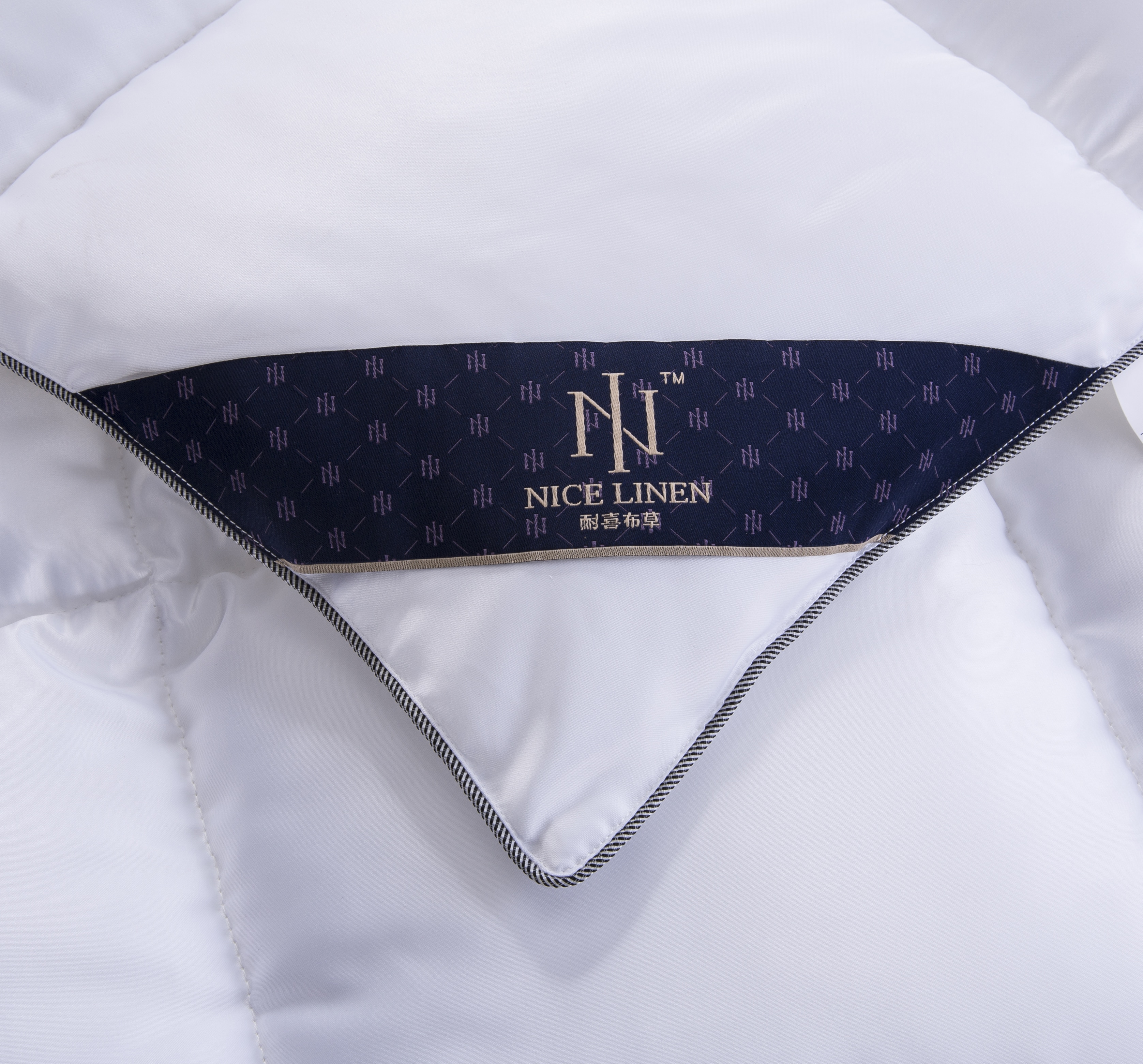 REAL TEXTILEHigh Quality 100% Cotton Sateen Fabric Microfiber Filling WhiteDuvet Quilted Duvet