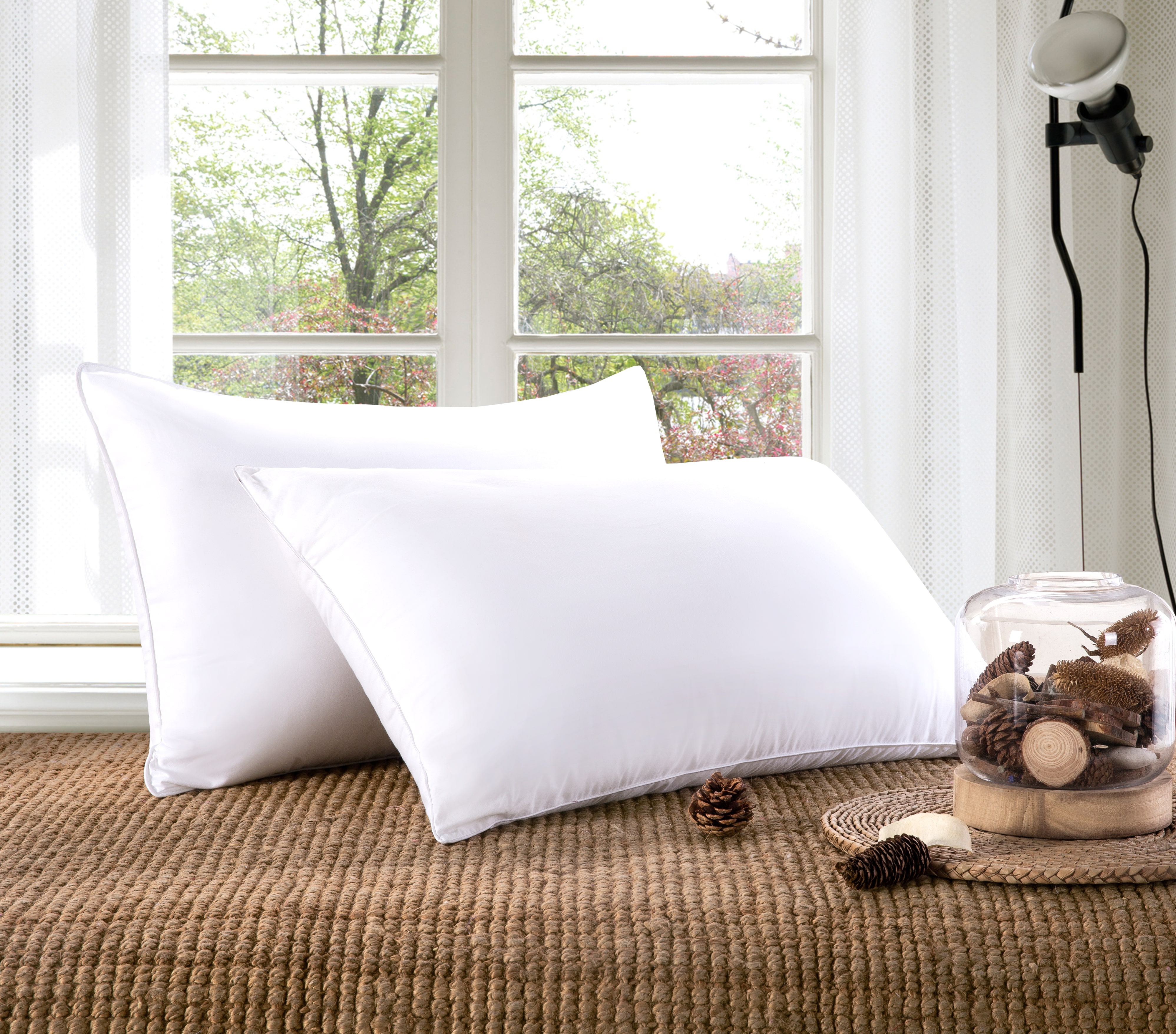 REAL TEXTILE Wholesale Factory Price Hotel BedroomPillow, 100% Cotton, MicrofiberFilling 